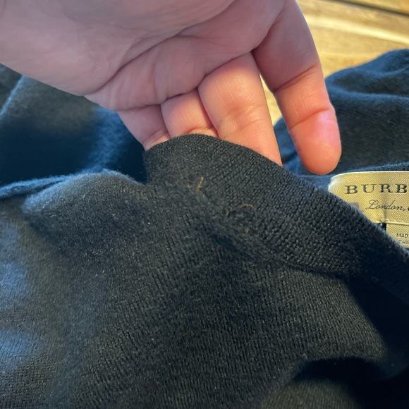 Burberry Sweater - Picture 7 of 9